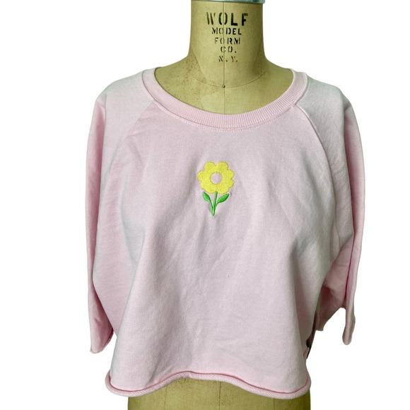 BP. Pink Cropped Sweatshirt with Embroidered Flower size L nwt - Picture 1 of 6